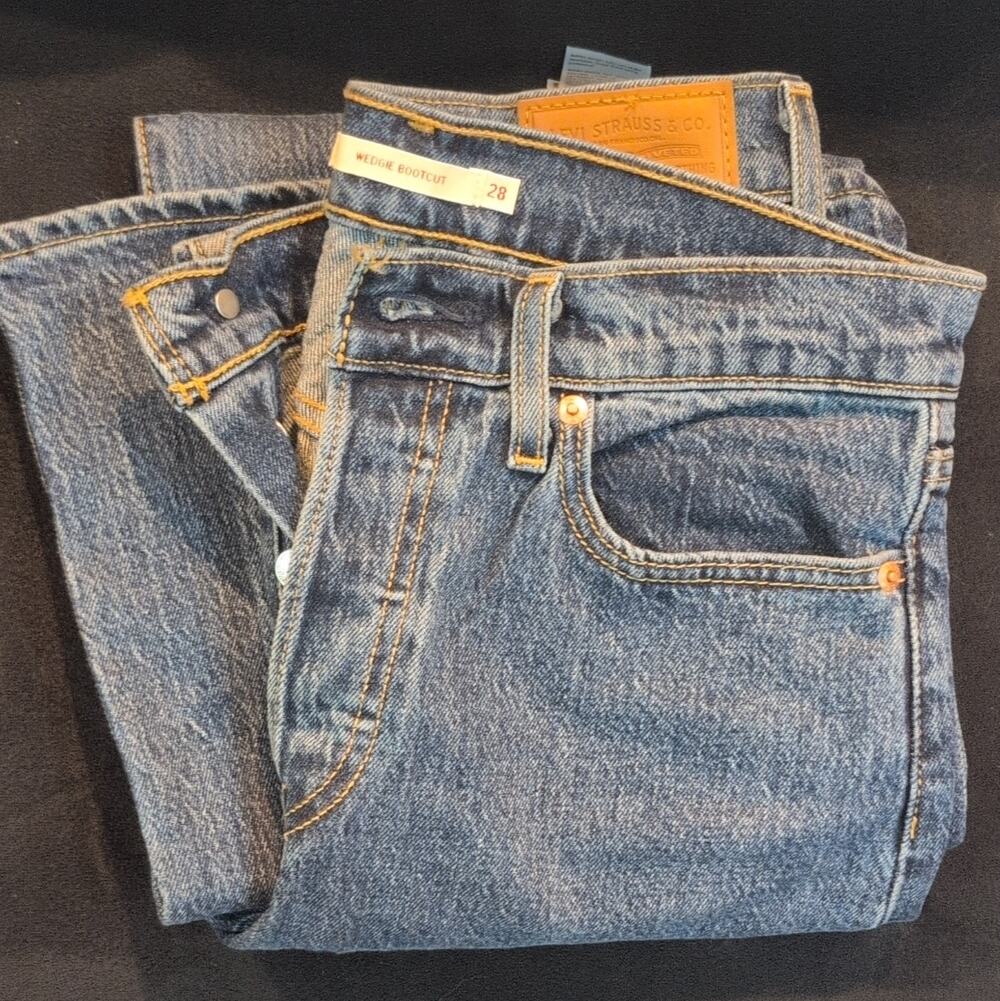 Levi's Women's Wedgie Bootcut Jeans Blue Denim Solid Button Fly